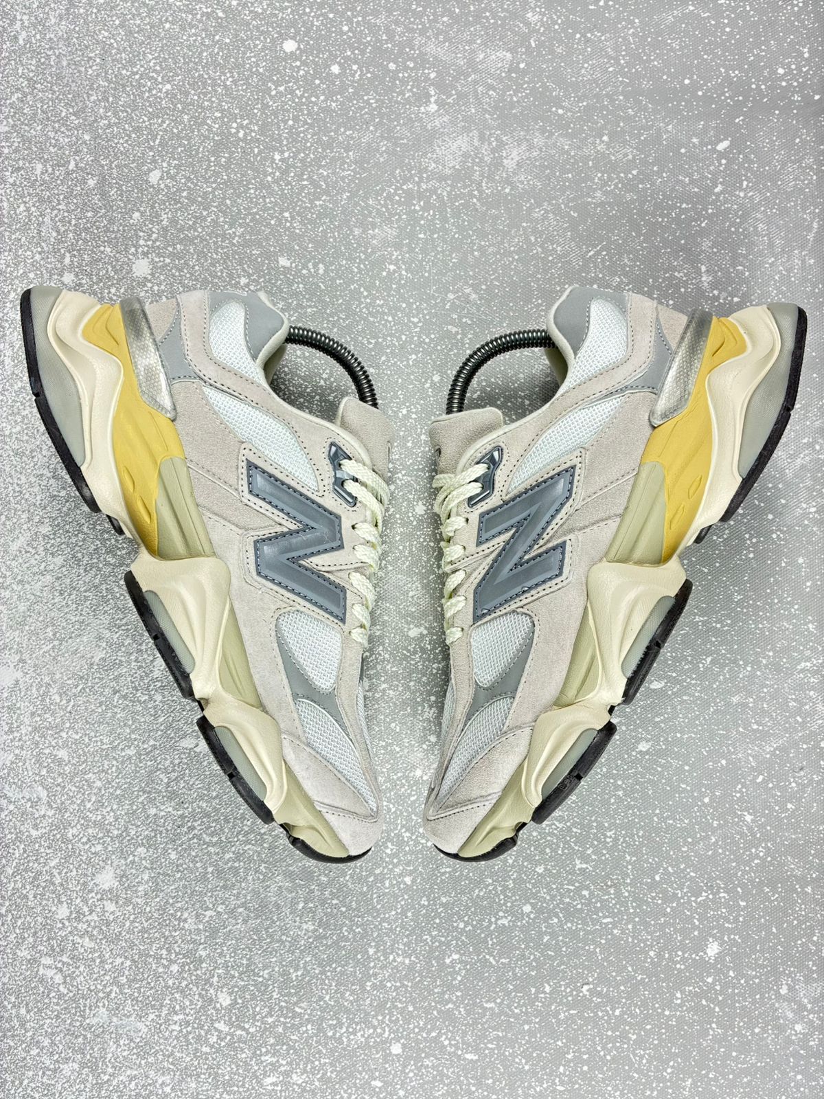 NEW BALANCE 9060 CABALLERO BEIGE