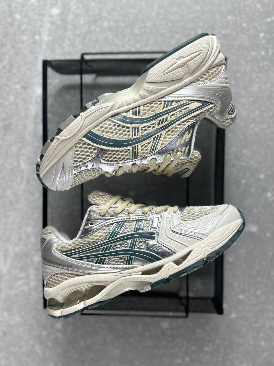 ASICS 2160 DAMA BEIGE VERDE