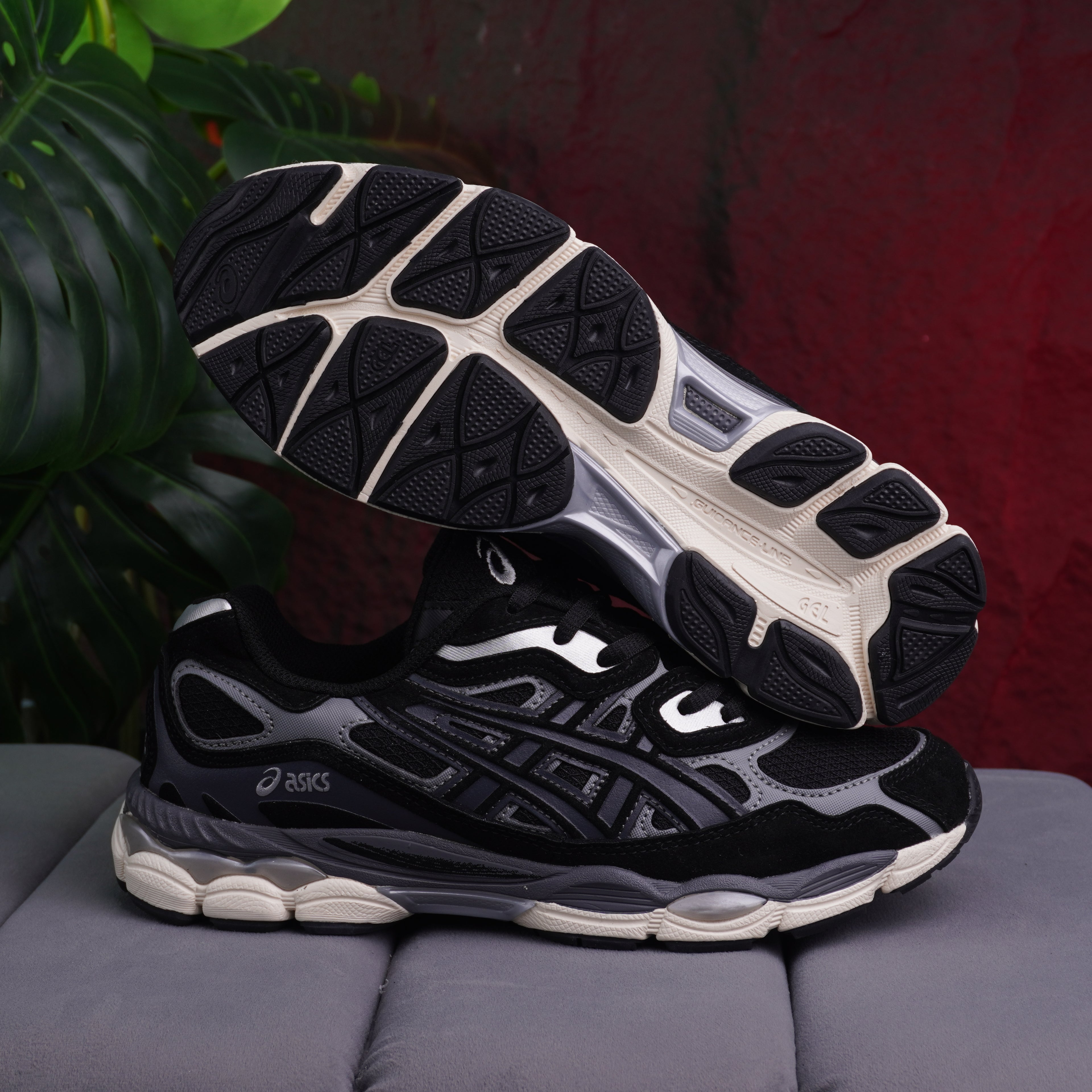 ASICS GEL CABALLERO NEGRO GRIS