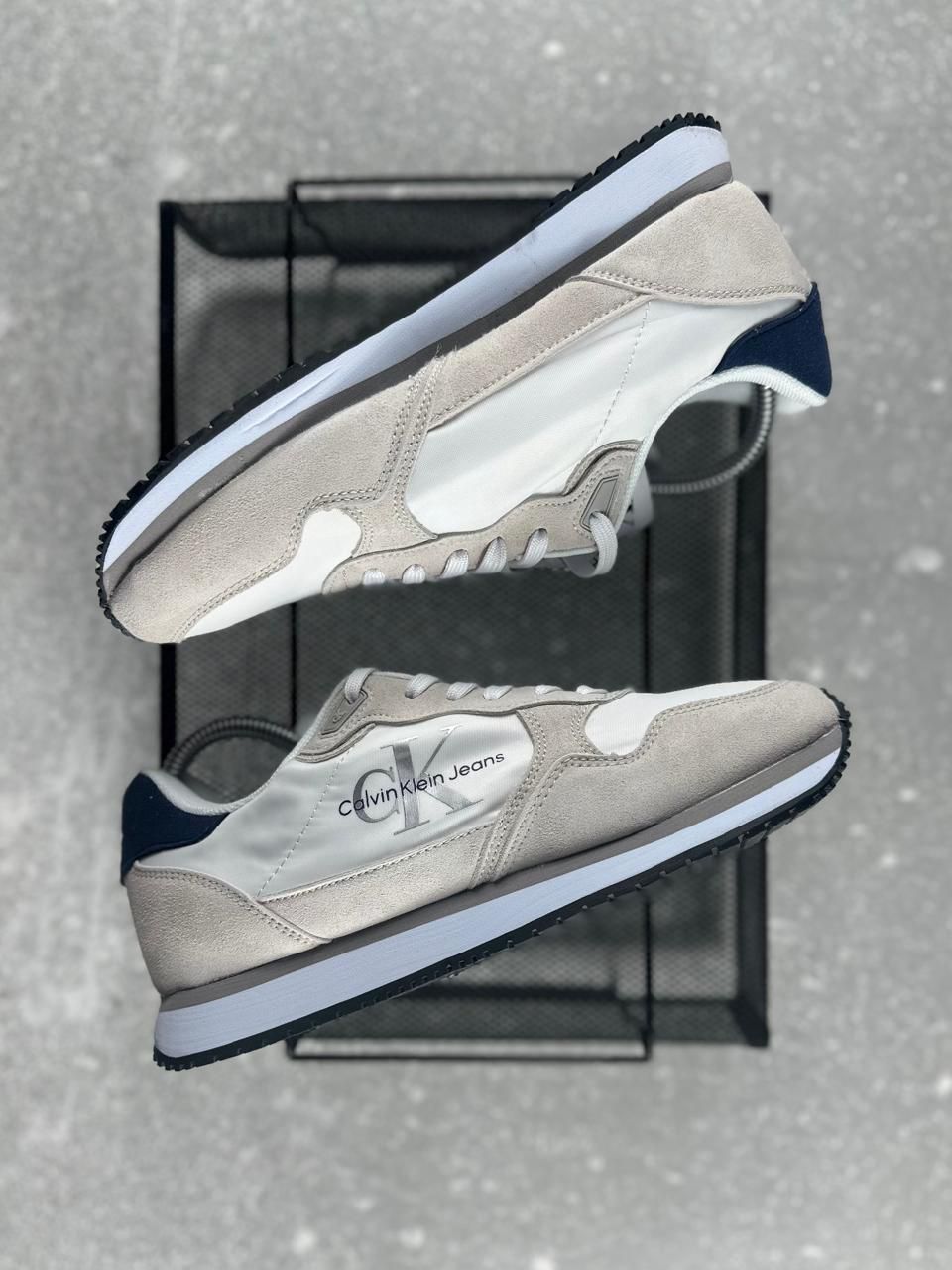 CALVIN KLEIN CK ACK CABALLERO BLANCO GRIS