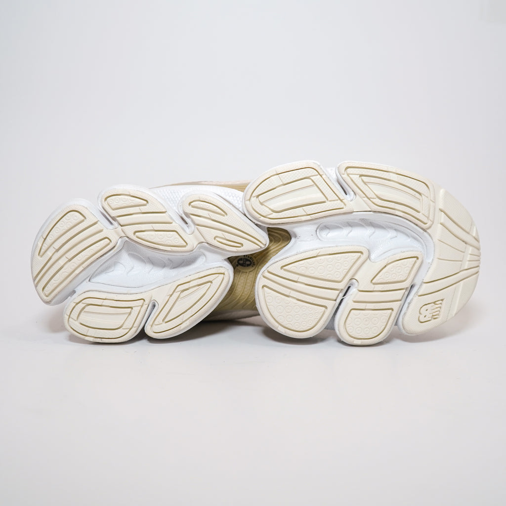 NEW BALANCE 2000 DAMA DORADO BLANCO