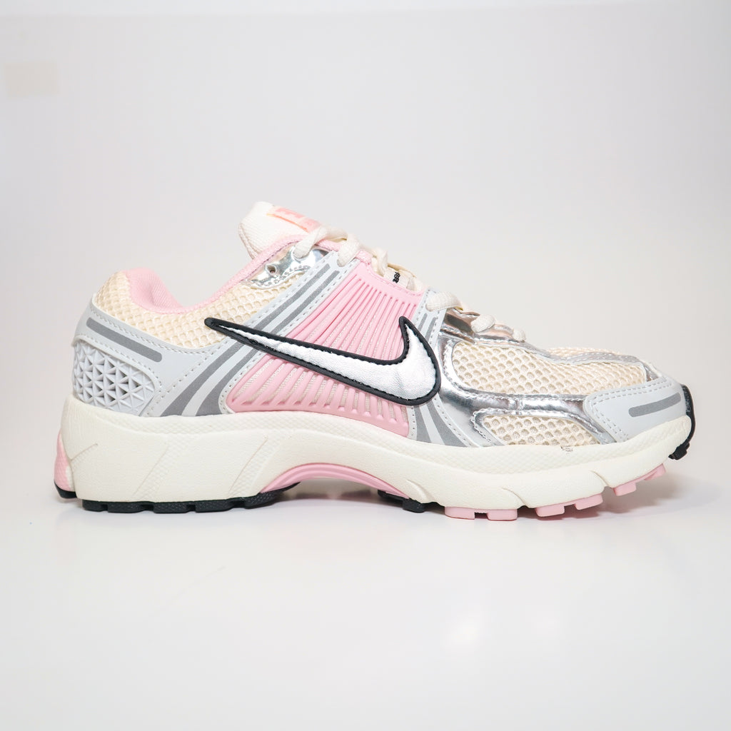 NIKE VOMERO DAMA ROSADA