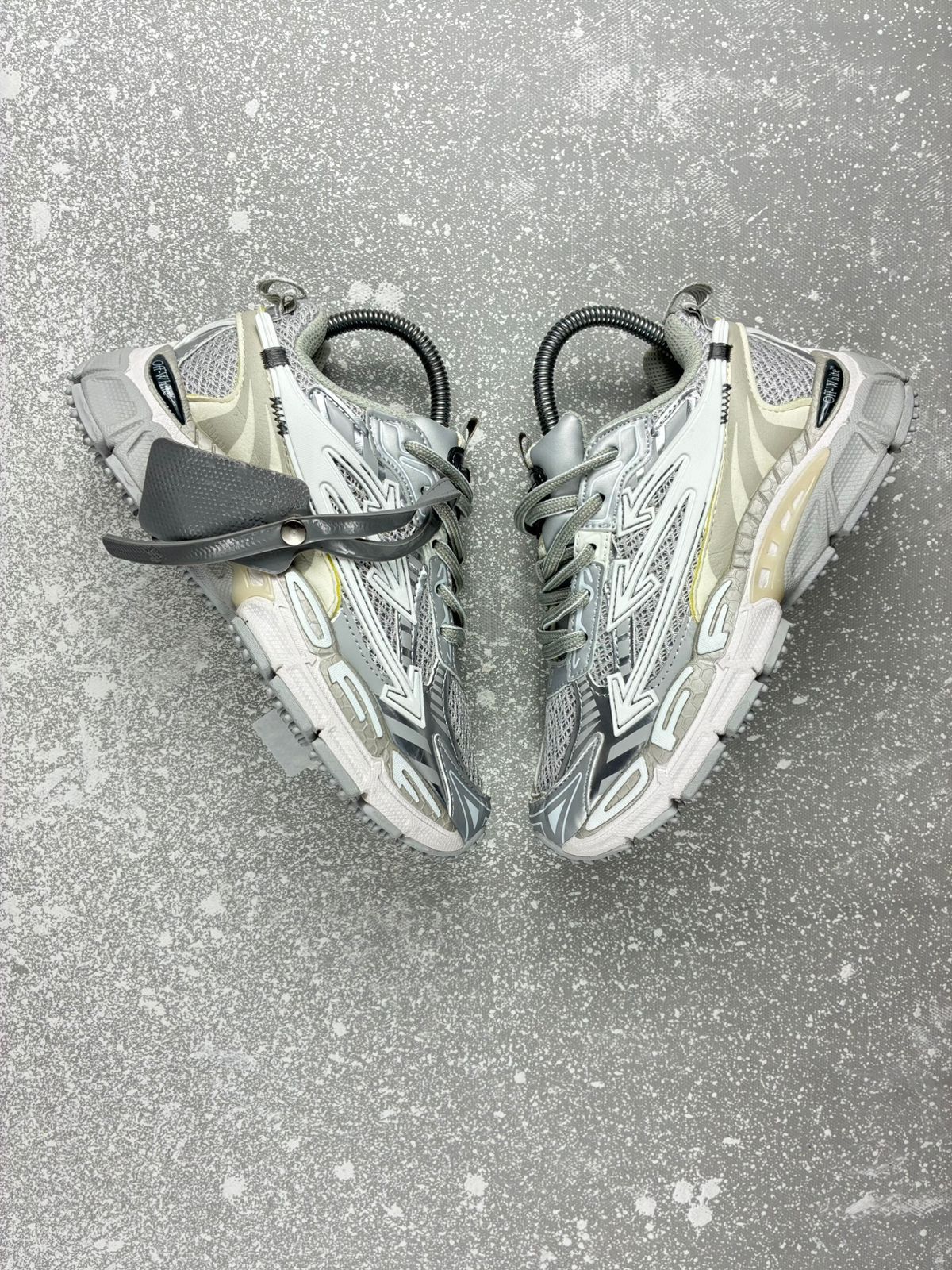 OFF WHITE BERHB CABALLERO
