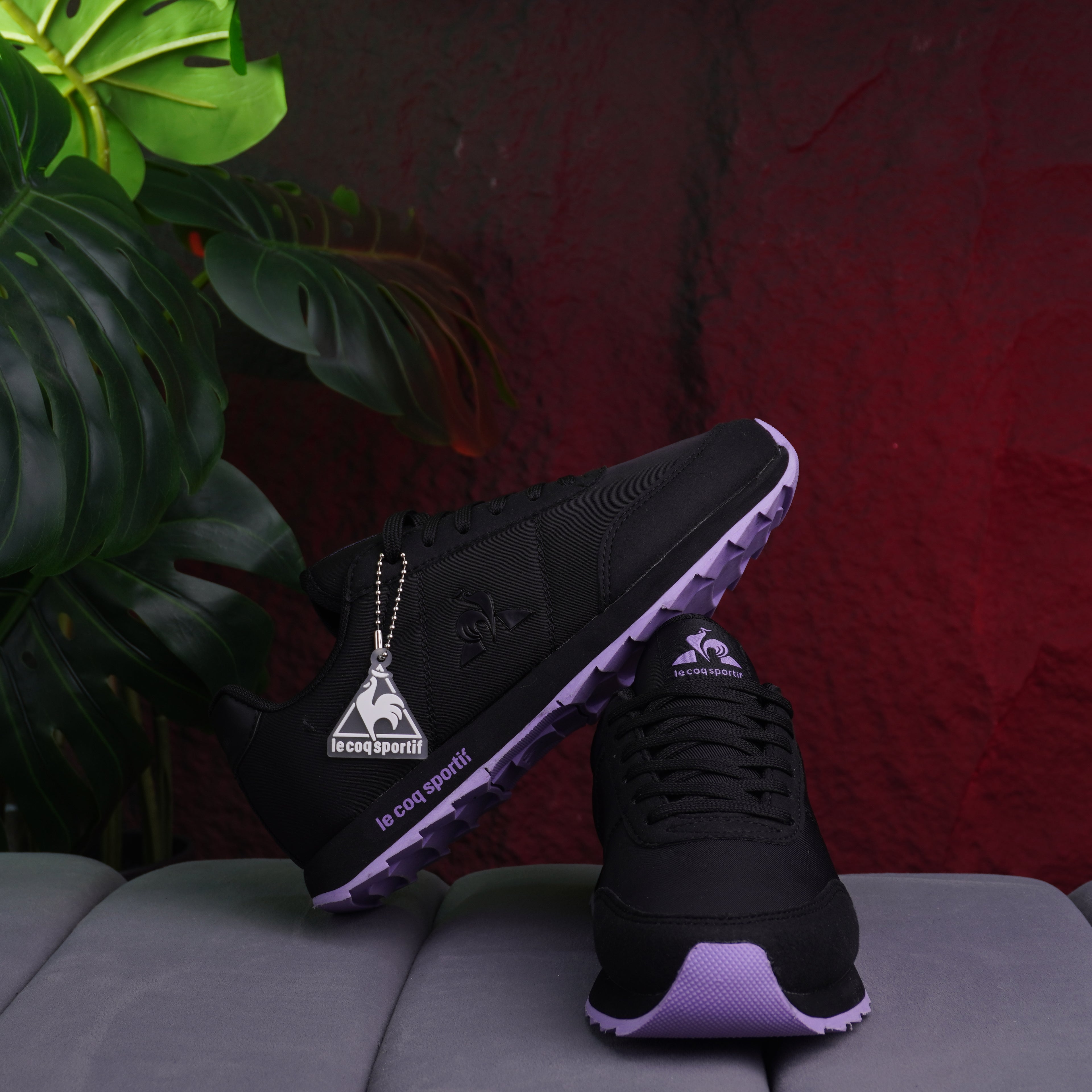 LE COQ RACERONE DAMA NEGRO MORADO
