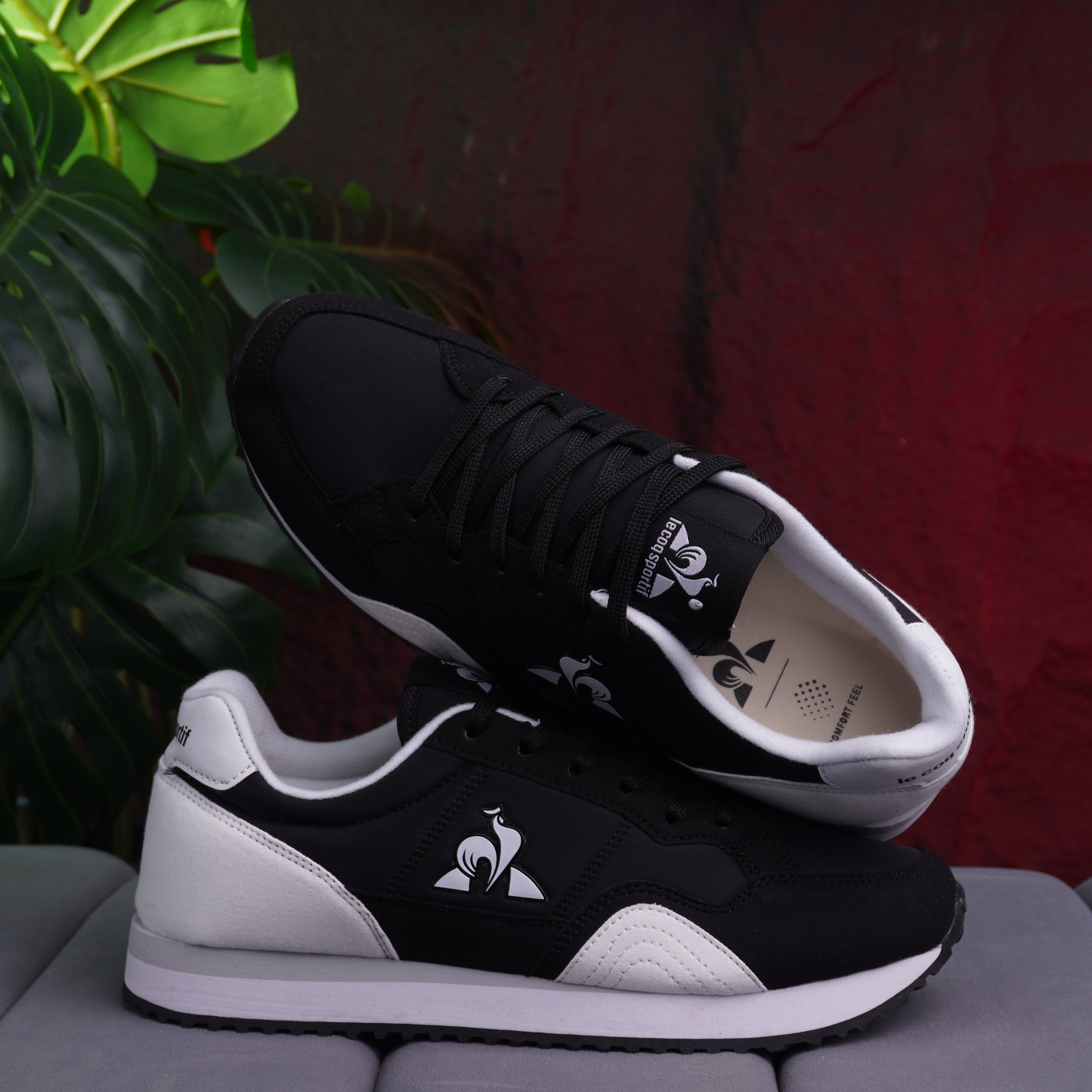 LE COQ JET STAR CABALLERO NEGRO BLANCO