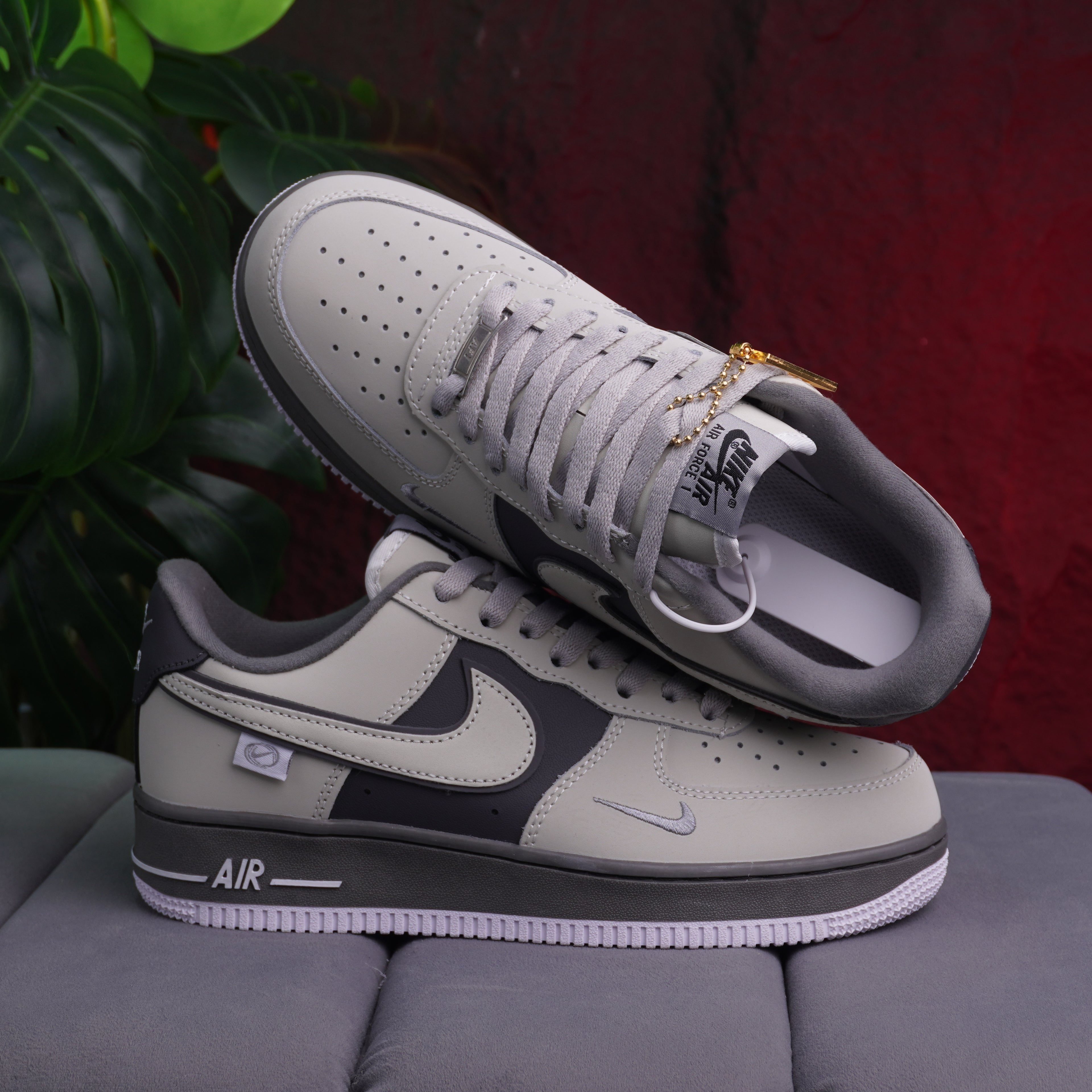 NIKE AIR FOR ONE CABALLERO GRIS