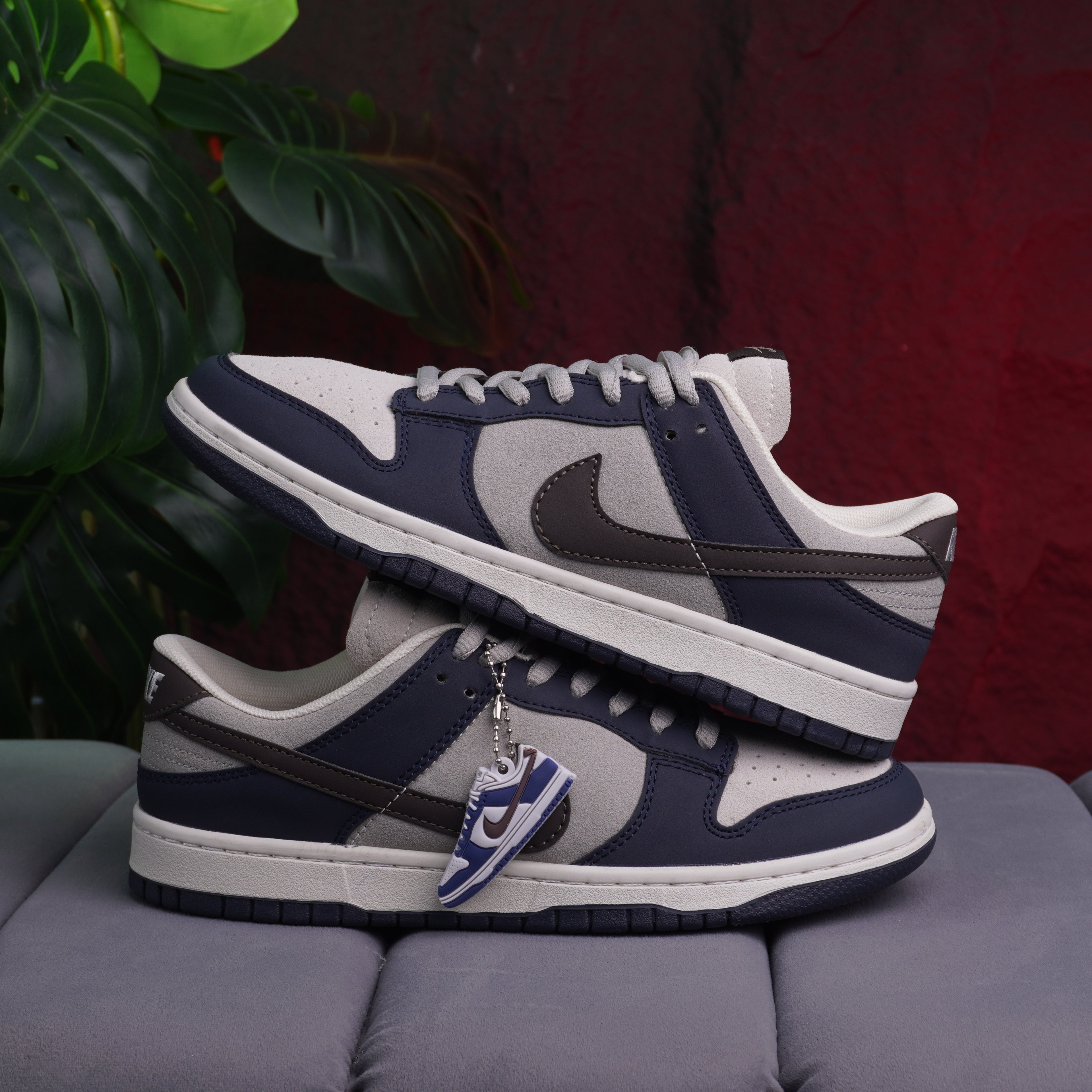 NIKE DUNK LOW CABALLERO GRIS AZUL