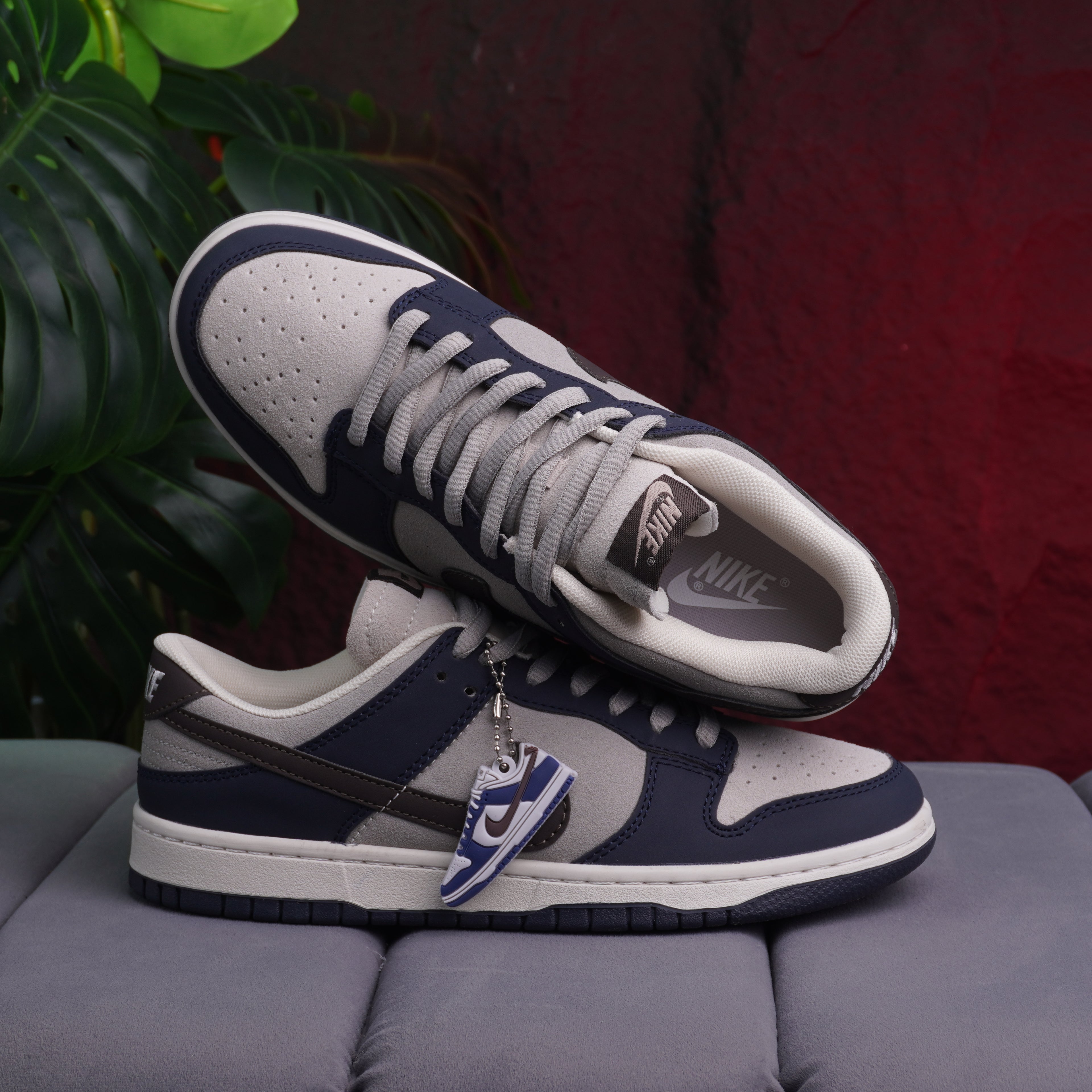 NIKE DUNK LOW CABALLERO GRIS AZUL