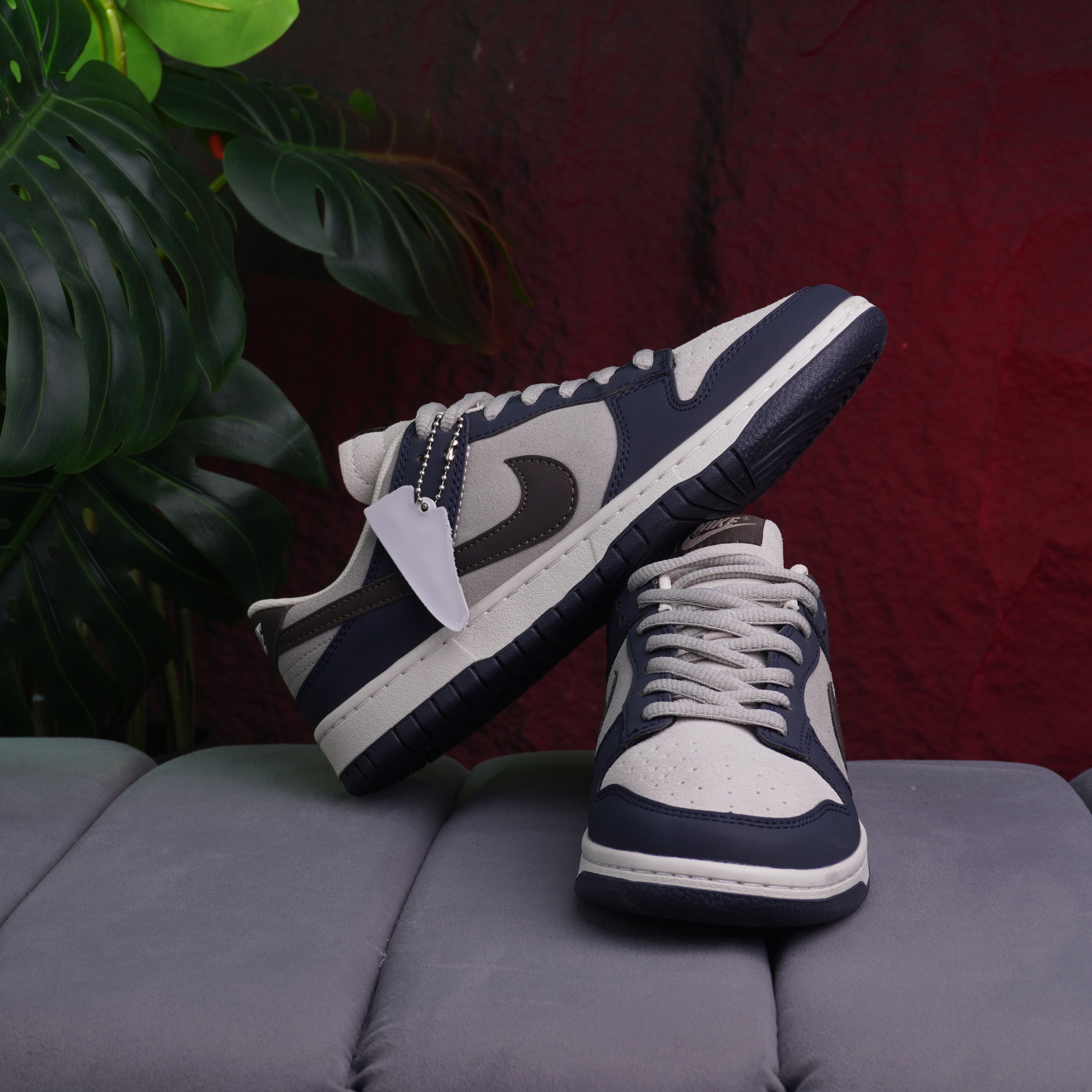 NIKE DUNK LOW CABALLERO GRIS AZUL