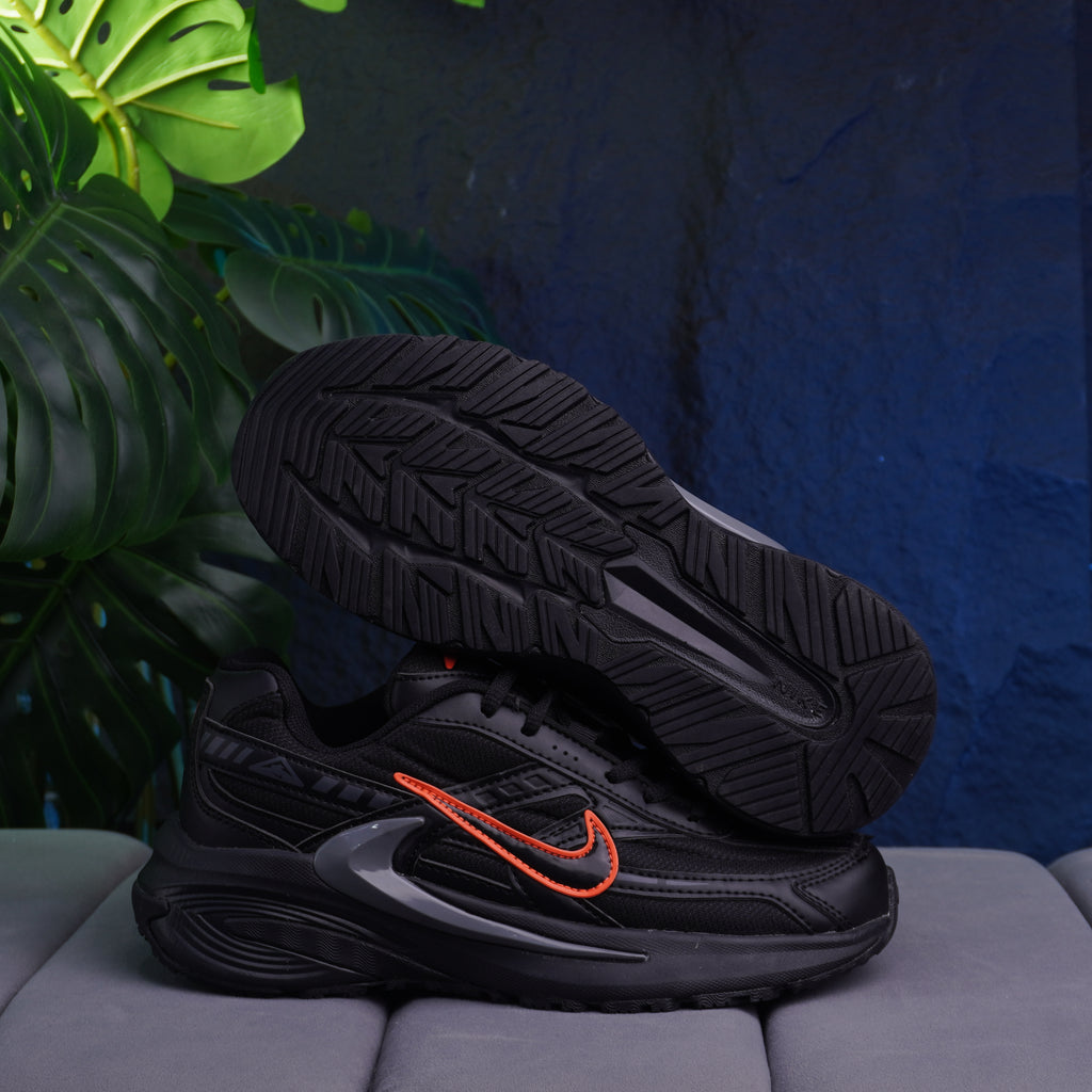 NIKE INITIATOR DAMA NEGRO NARANJA