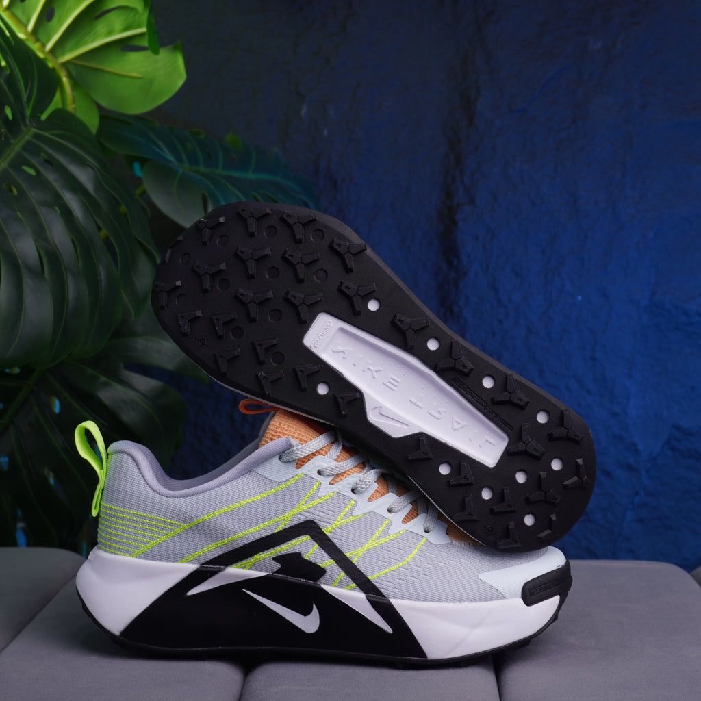 NIKE WILDHORSE DAMA GRIS VERDE