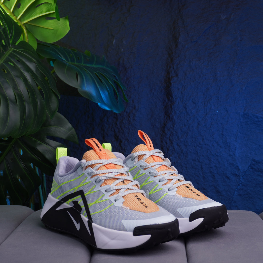 NIKE WILDHORSE DAMA GRIS VERDE