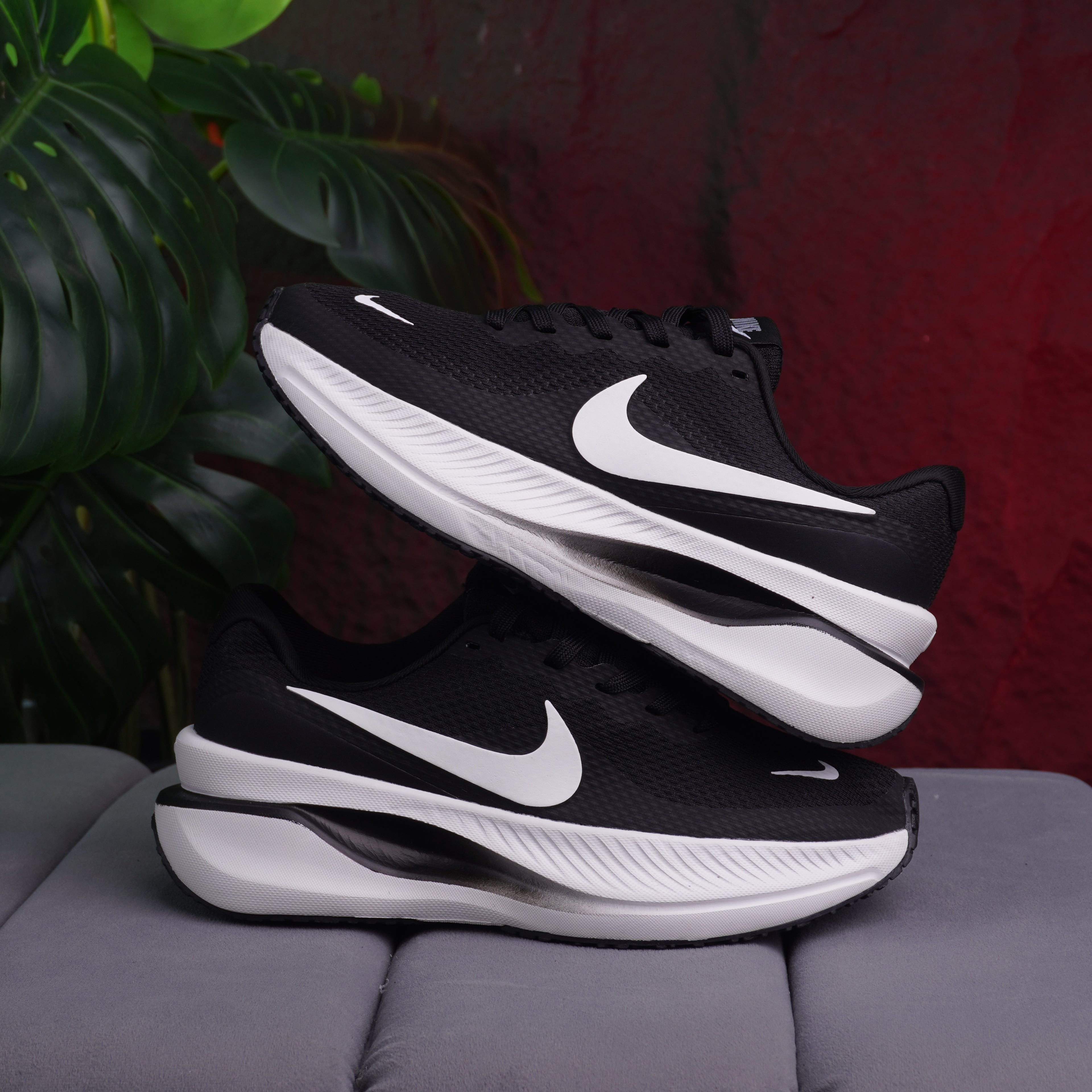 NIKE ZOOM DAMA NEGRO BLANCO