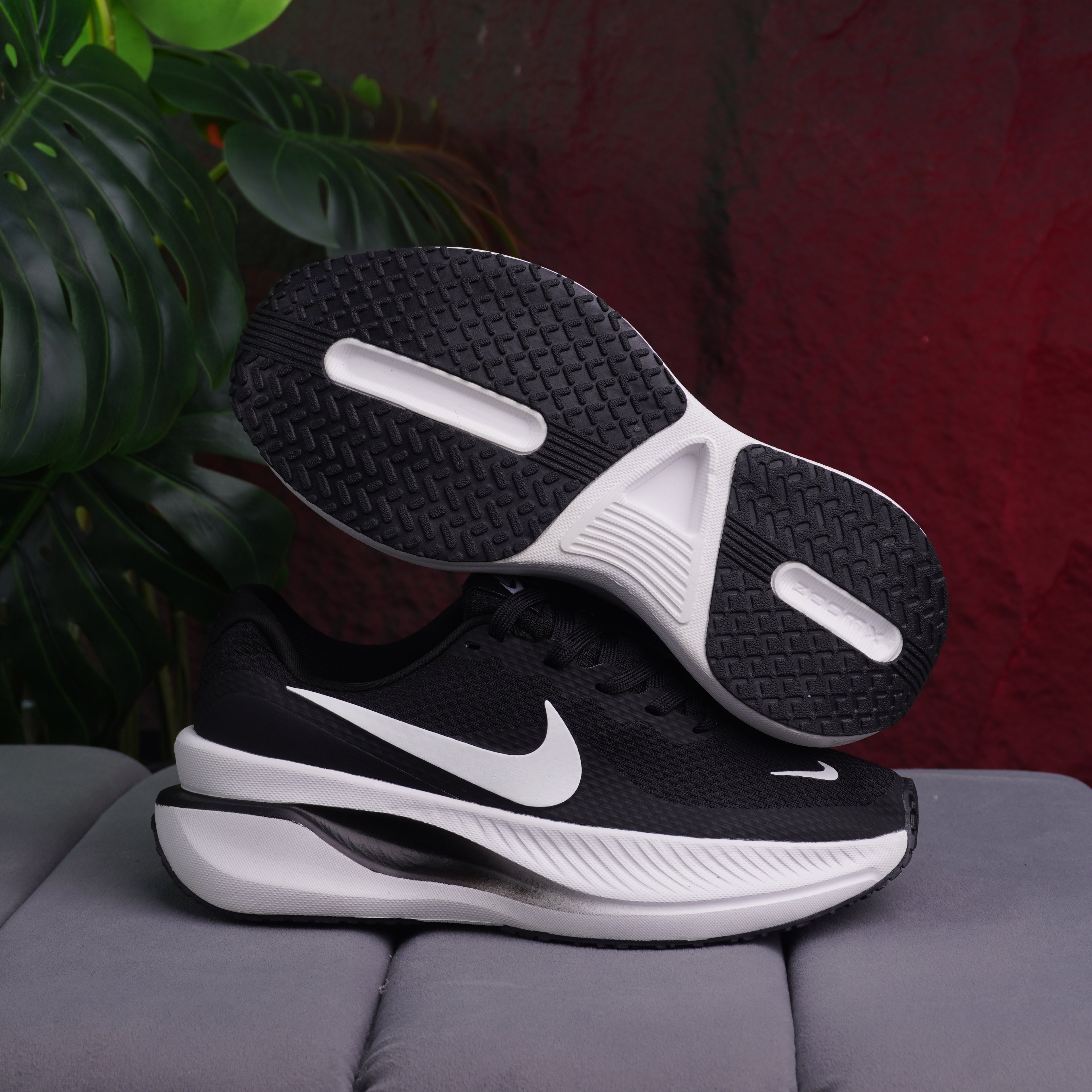 NIKE ZOOM DAMA NEGRO BLANCO