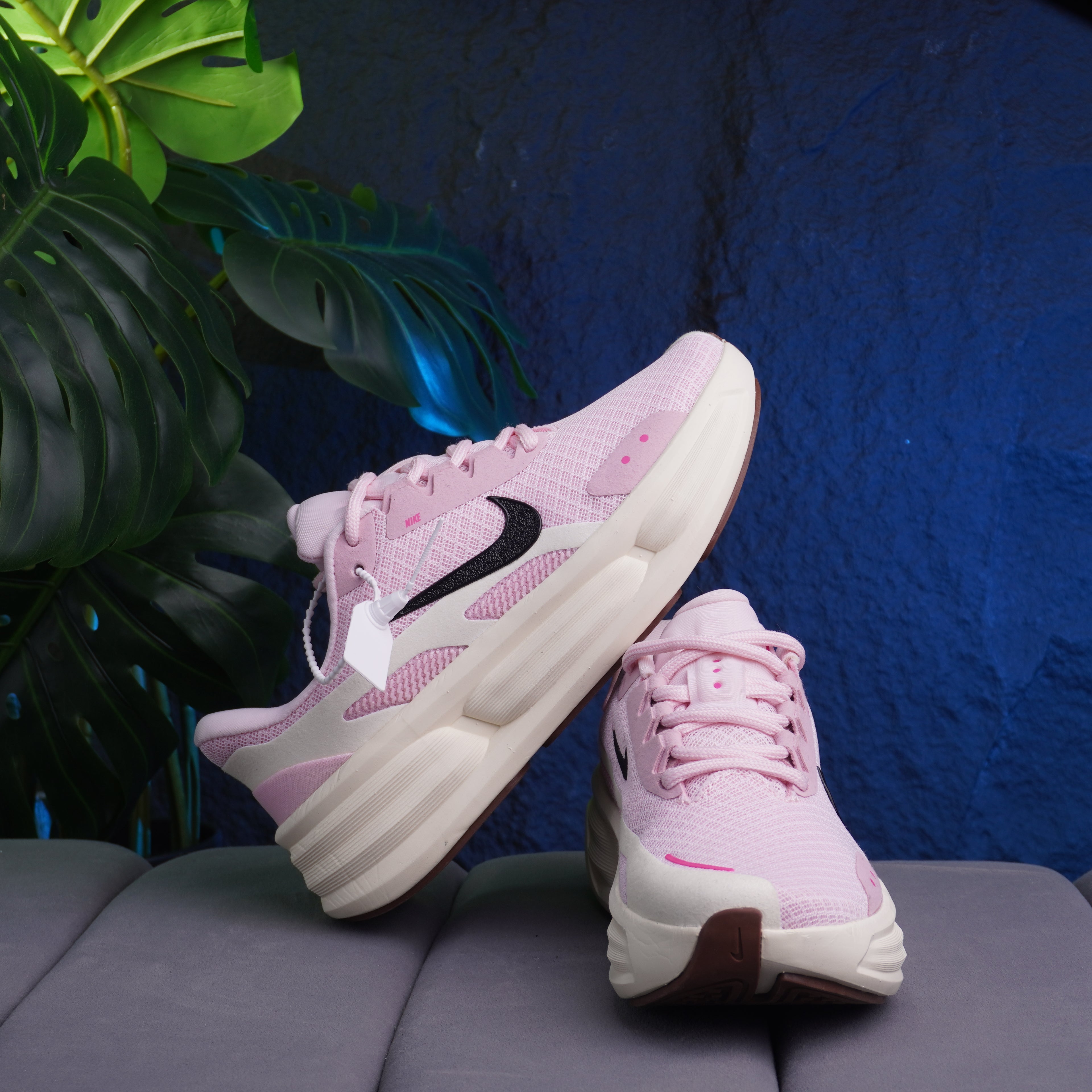NIKE RIDE DAMA BEIGE ROSADO