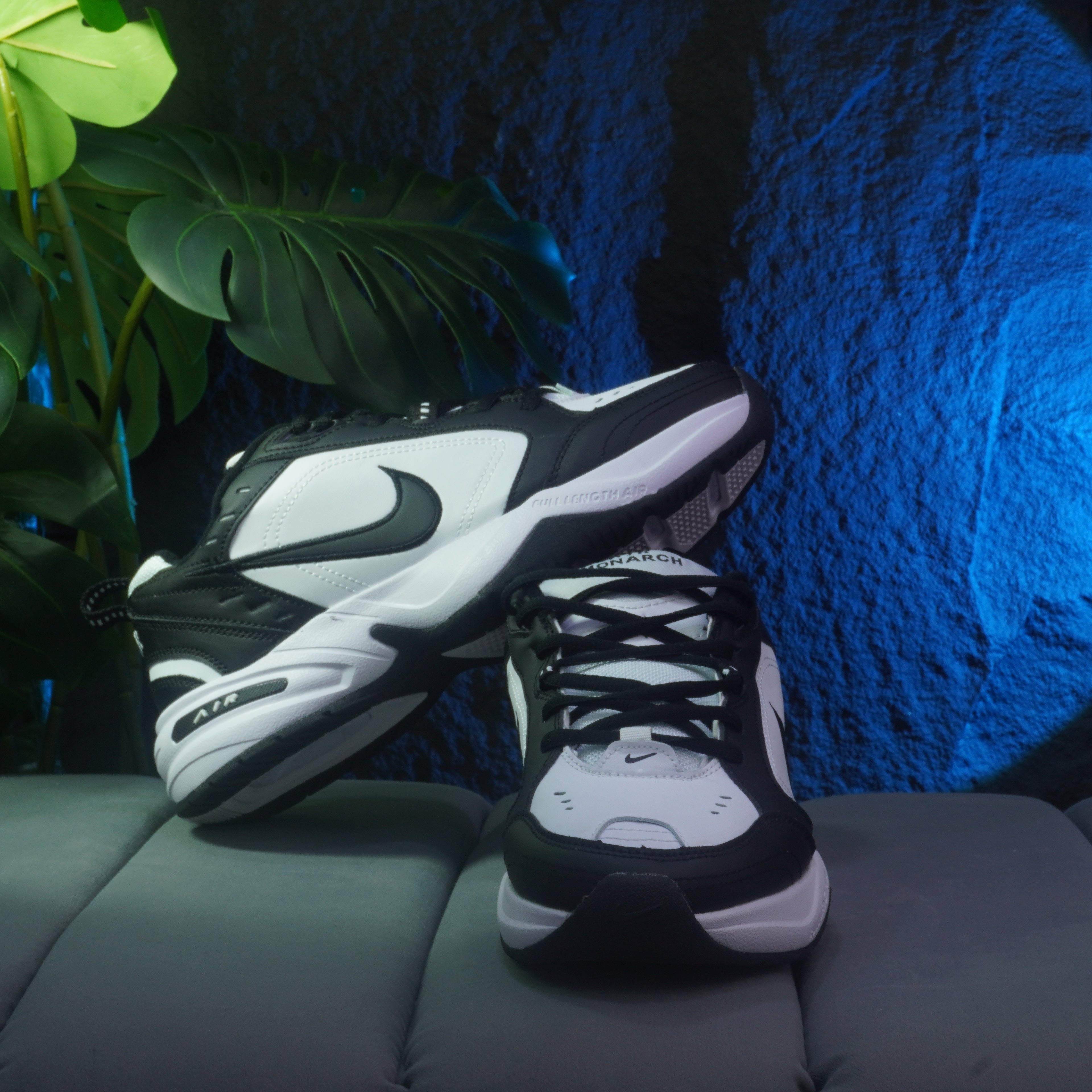 NIKE MONARCH IV CABALLERO BLANCO NEGRO