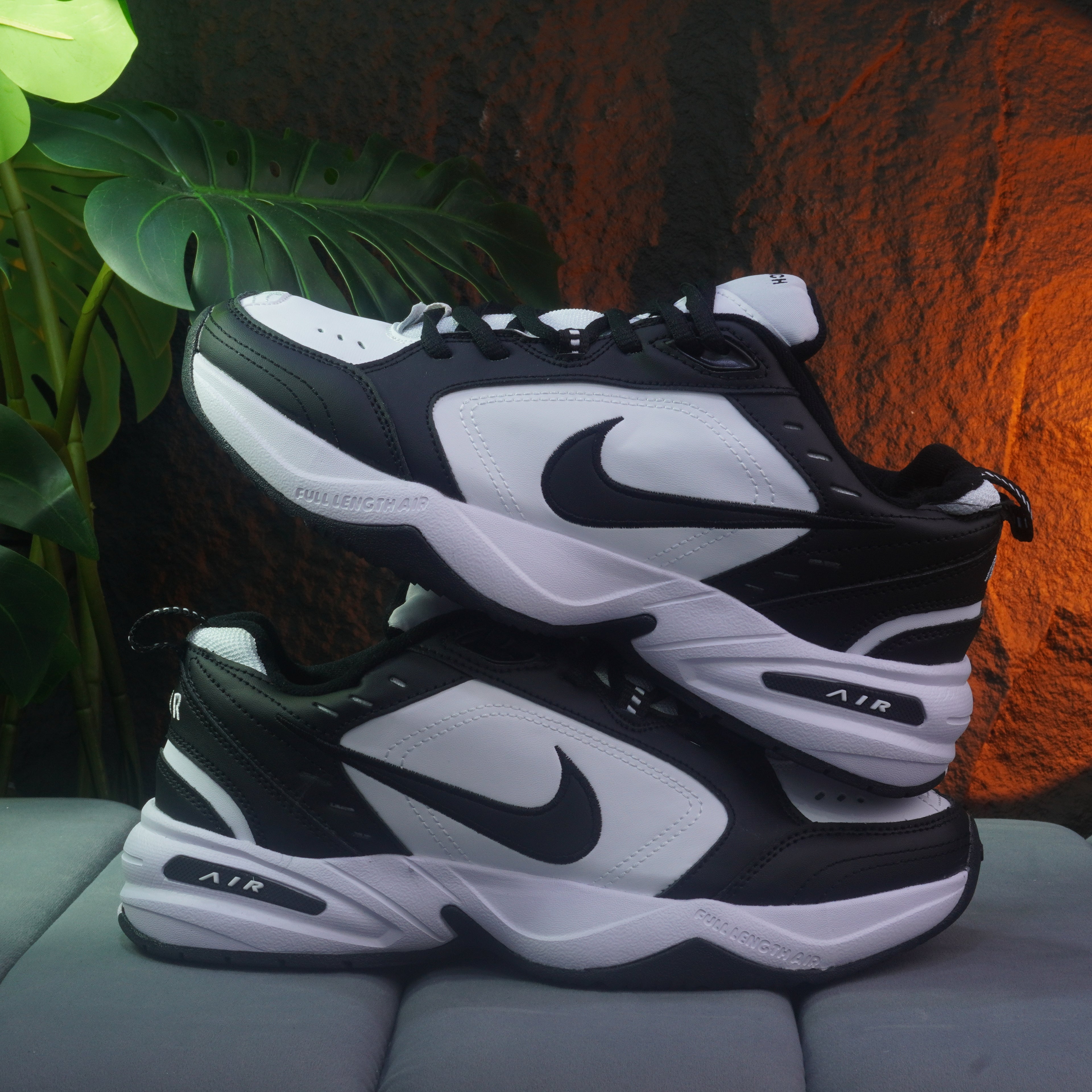 NIKE MONARCH IV CABALLERO BLANCO NEGRO
