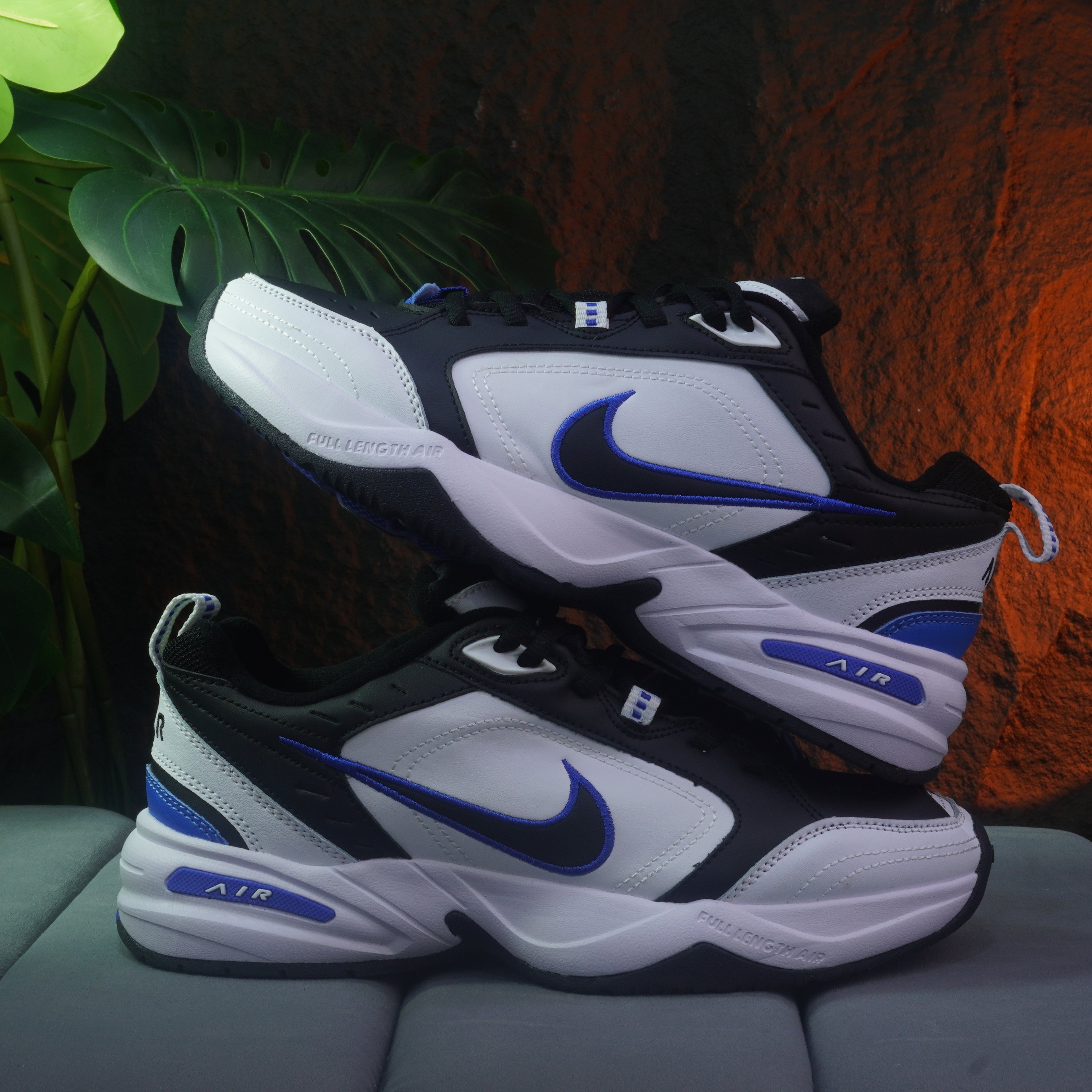 NIKE MONARCH IV CABALLERO BLANCO NEGRO AZUL