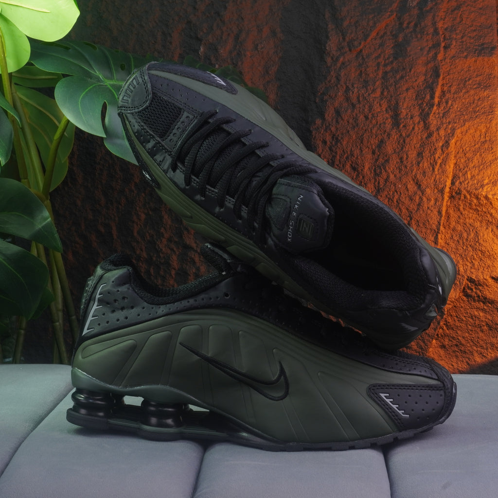 NIKE SHOX CABALLERO NEGRO VERDE