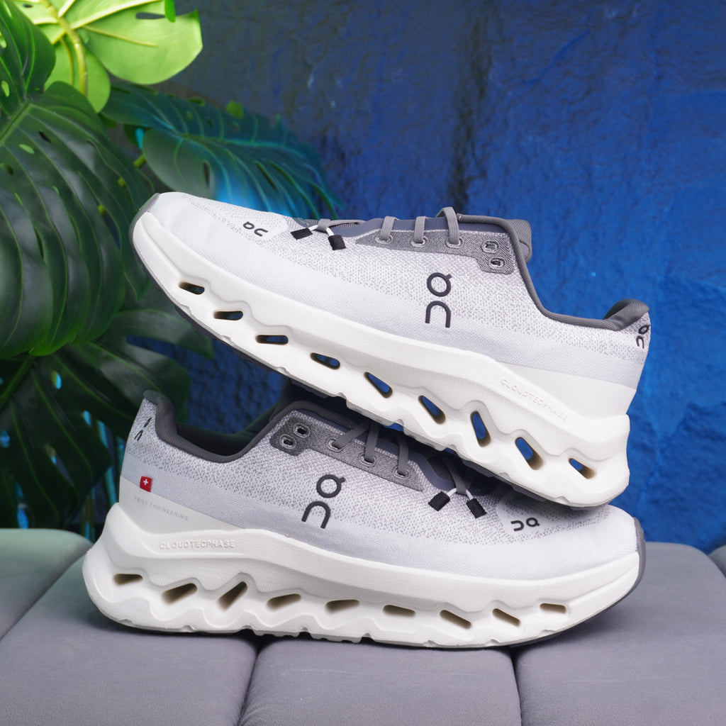 ON CLOUD TILT CABALLERO BLANCO GRIS