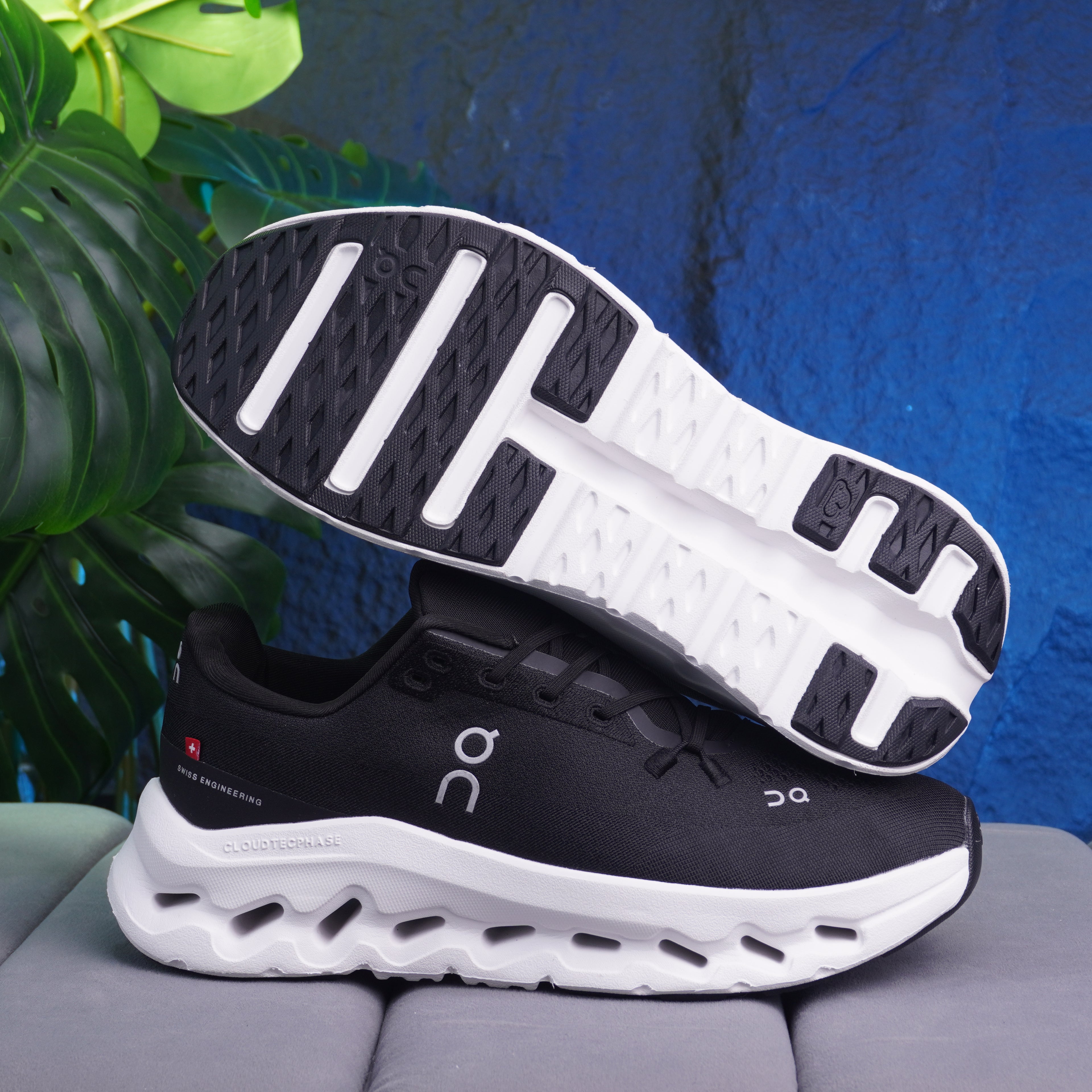 ON CLOUD TILT CABALLERO NEGRO BLANCO