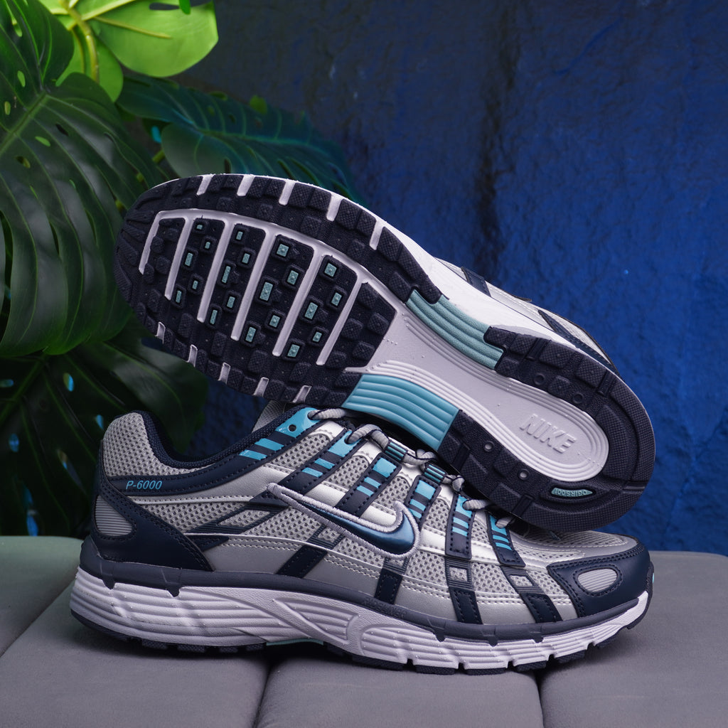 NIKE P-6000 CABALLERO PLATEADO AZUL