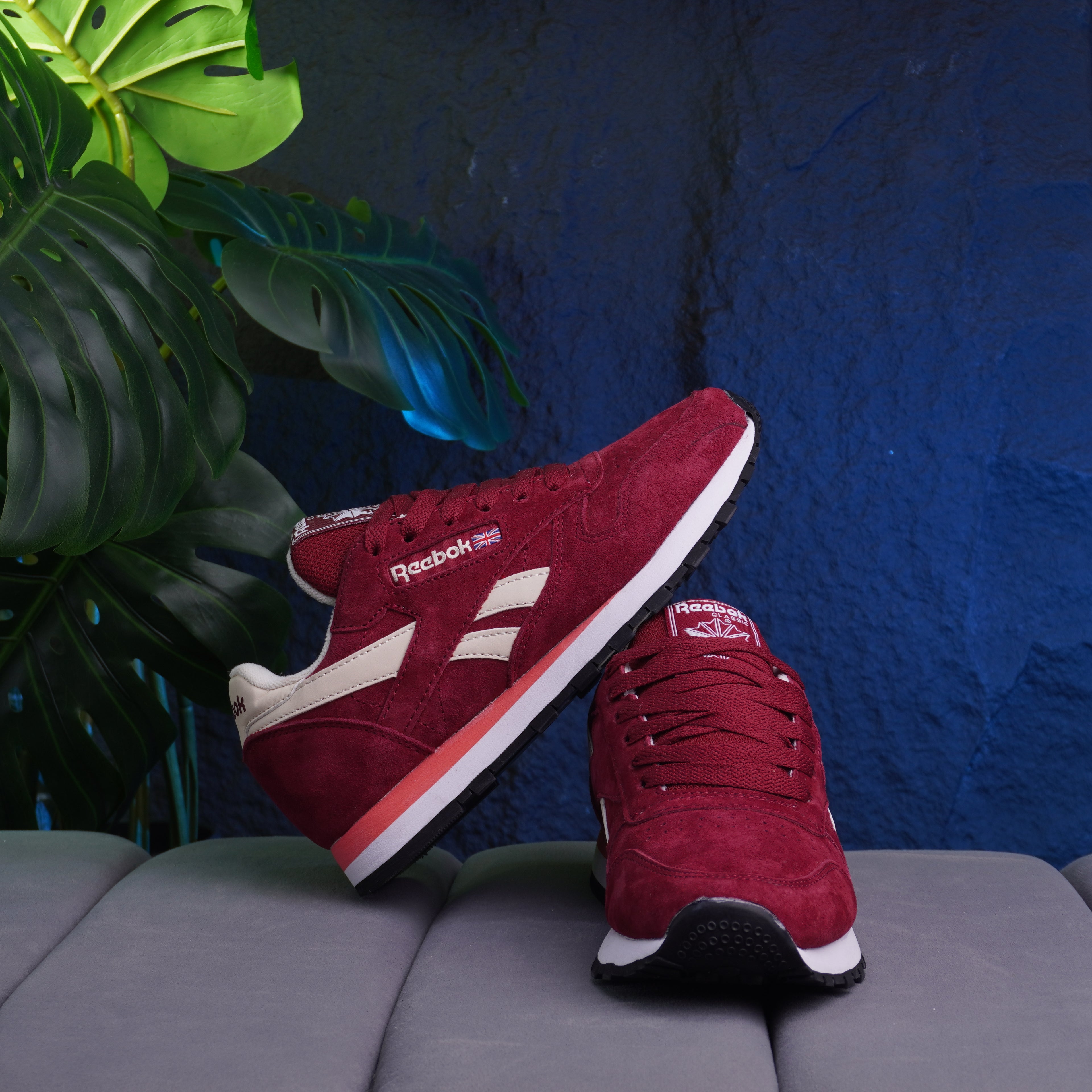 REEBOK CLASSIC LEATHER DAMA BEIGE ROJO